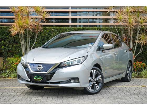 NISSAN LEAF B12P 40 ELÉTRICO NISSAN LEAF B12P 40 ELÉTRICO